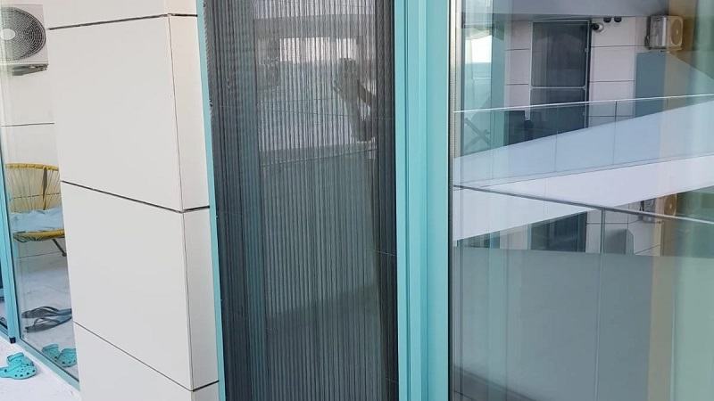 Cum protejeaza o plasa tantari acordeon copiii pe timp de vara